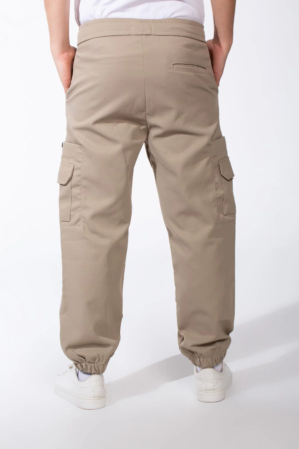 Men's Casual Joggar With Elastic Waistband And Ankles Multiple Pockets Flip Details Modern Sporty Cargo Pants - Image 14