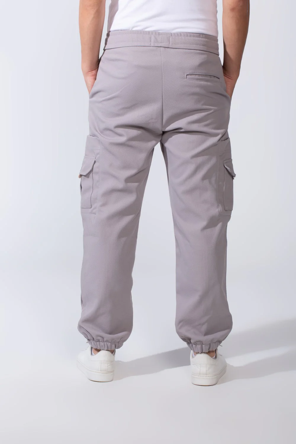 Men's Casual Joggar With Elastic Waistband And Ankles Multiple Pockets Flip Details Modern Sporty Cargo Pants - Image 6