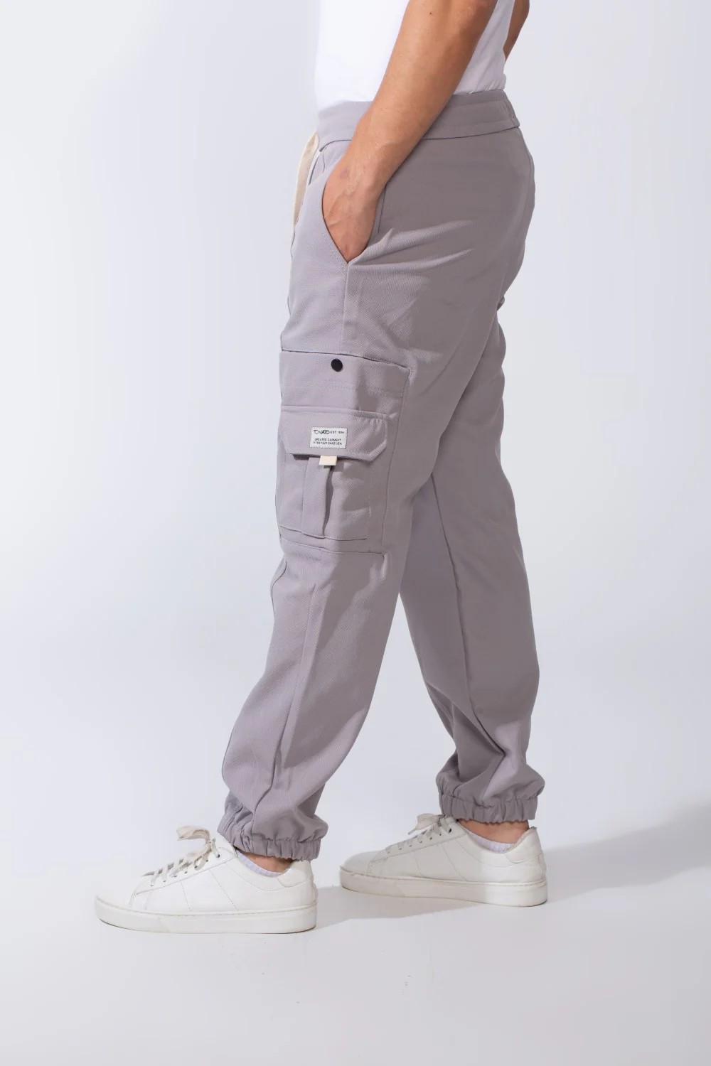 Men's Casual Joggar With Elastic Waistband And Ankles Multiple Pockets Flip Details Modern Sporty Cargo Pants - Image 7