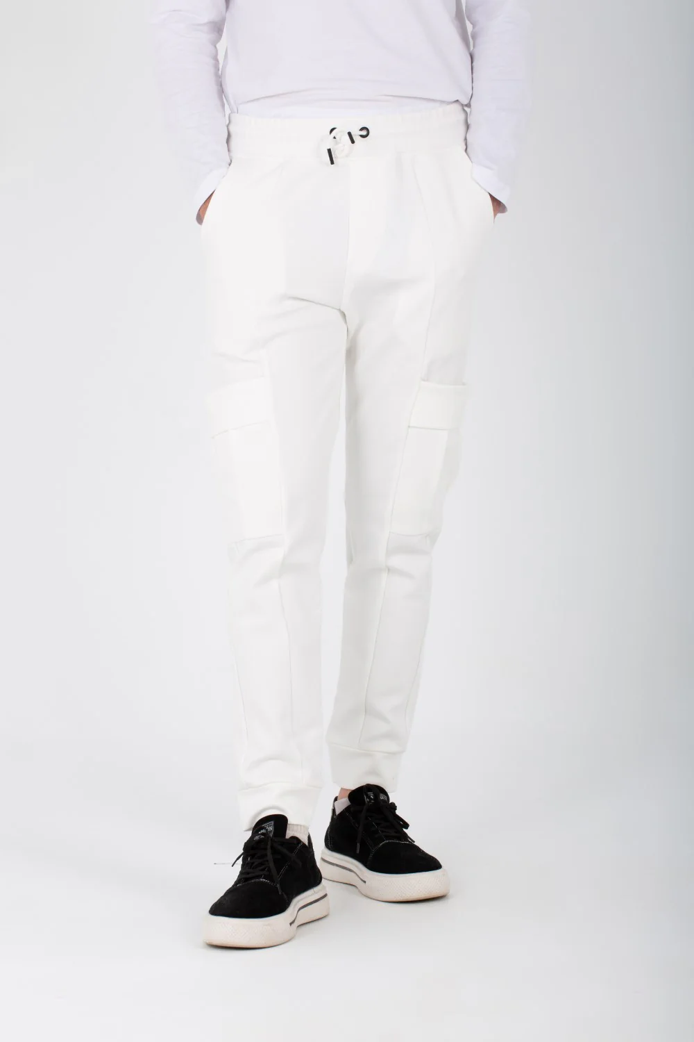 Mens Casual Sweatpants With Side Pockets And A Drawstring In The Middle - Image 9