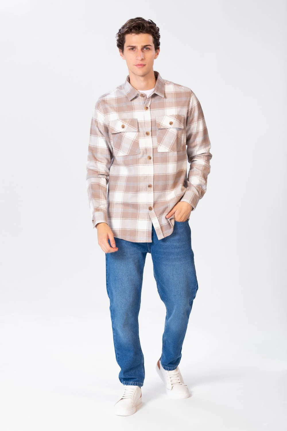 Men's Check Shirt With Long Sleeves And Pockets - Image 4