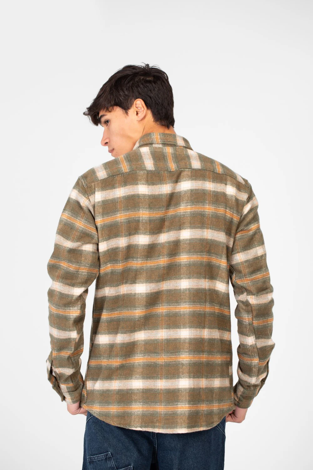 Men's Checked Shirt With Button Front And Long Sleeves - Image 10