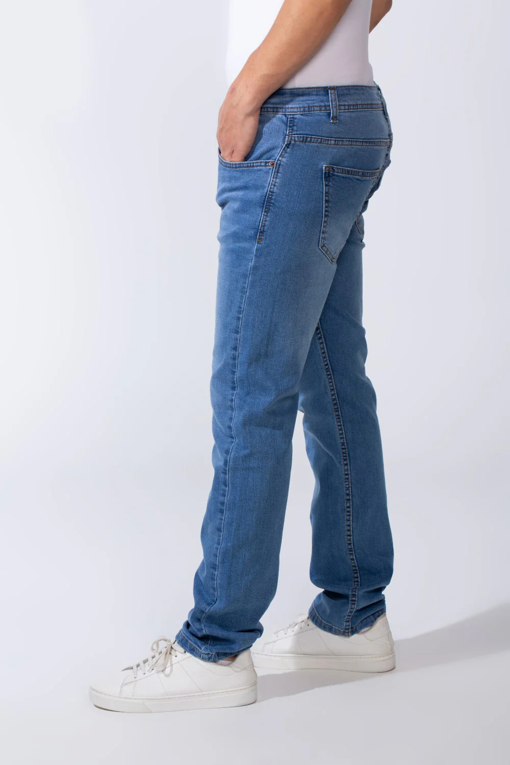 Men's Classic Denim Provide tailored Cut Look With Regular Fit Side Pockets Minimal Jeans Pants - Image 3