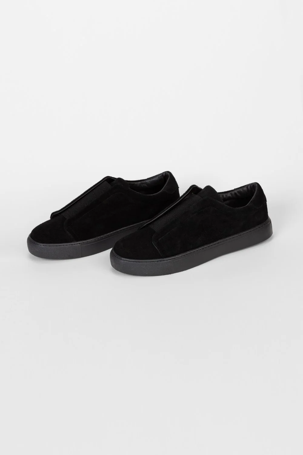 Men's Classic Suede Shoes With A Modern Design - Image 5