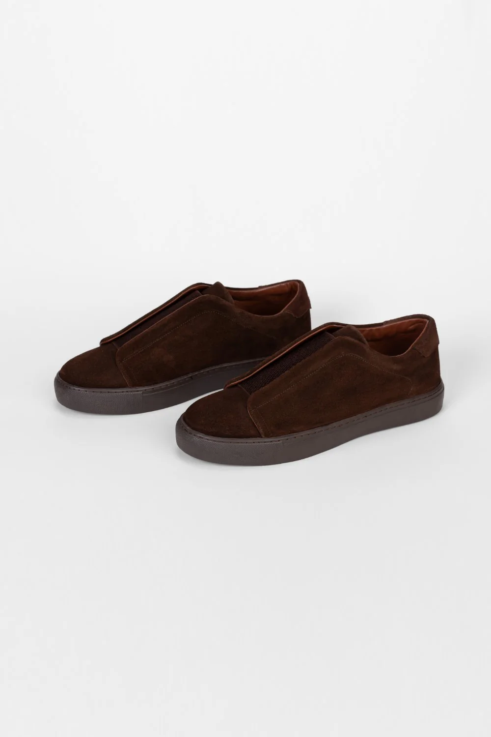 Men's Classic Suede Shoes With A Modern Design - Image 9