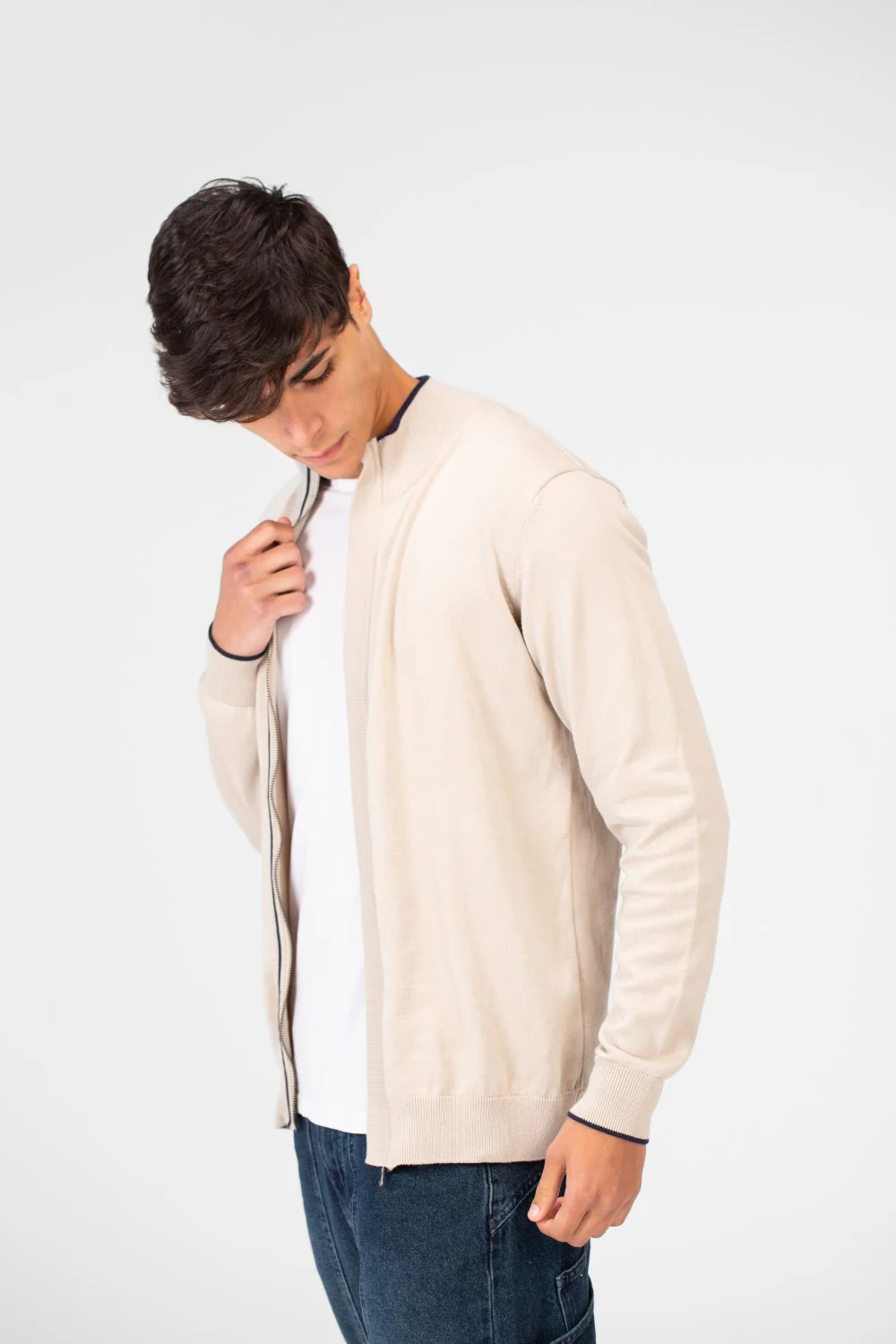 Men's Cotton Sweater Pullover With A Round Neck And Full Zip - Image 3