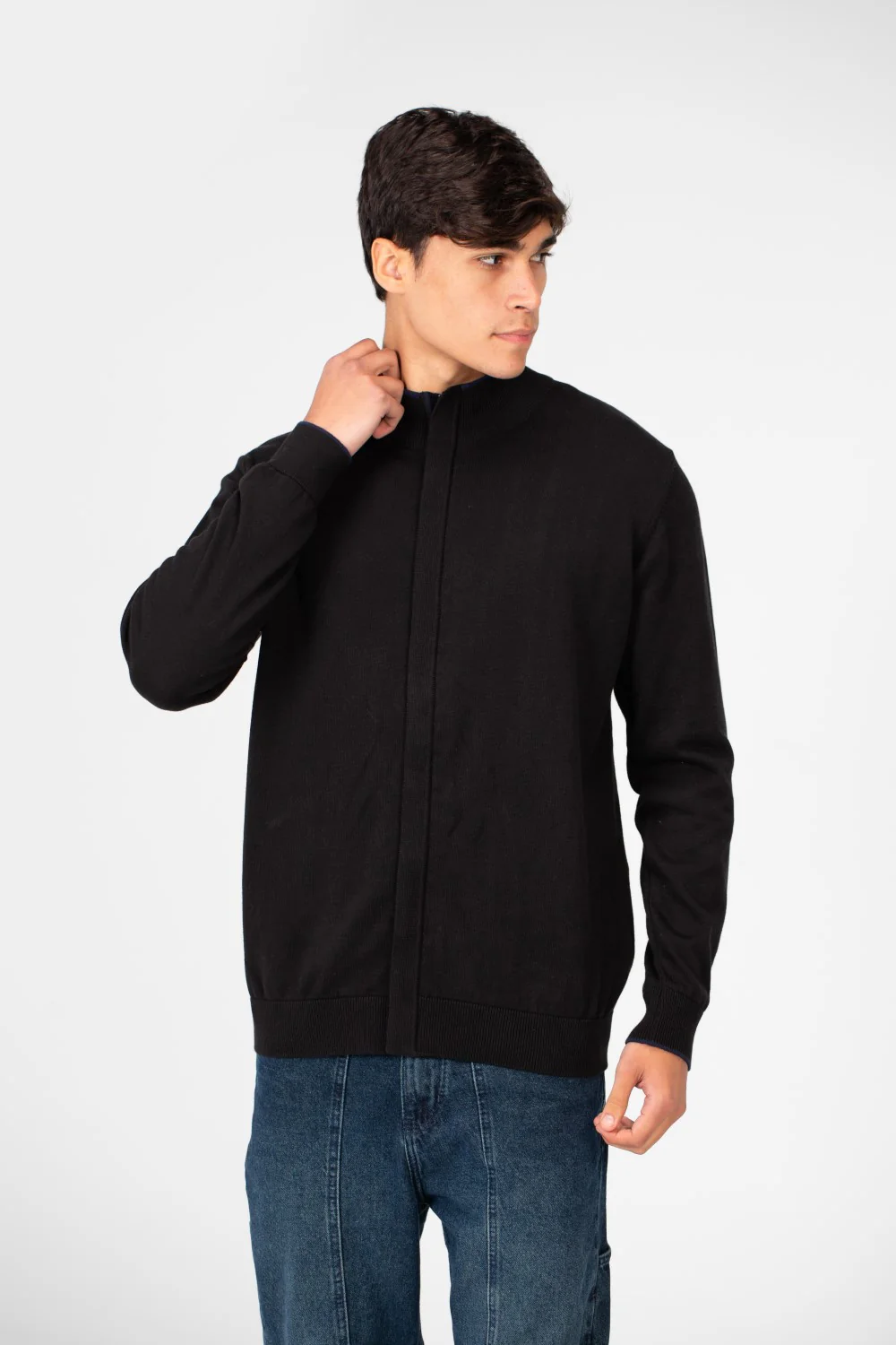 Men's Cotton Sweater Pullover With A Round Neck And Full Zip - Image 5