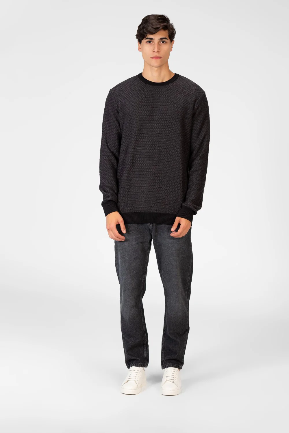 Men's Crew Neck Pullover Made Of High Quality Cotton Material - Image 4