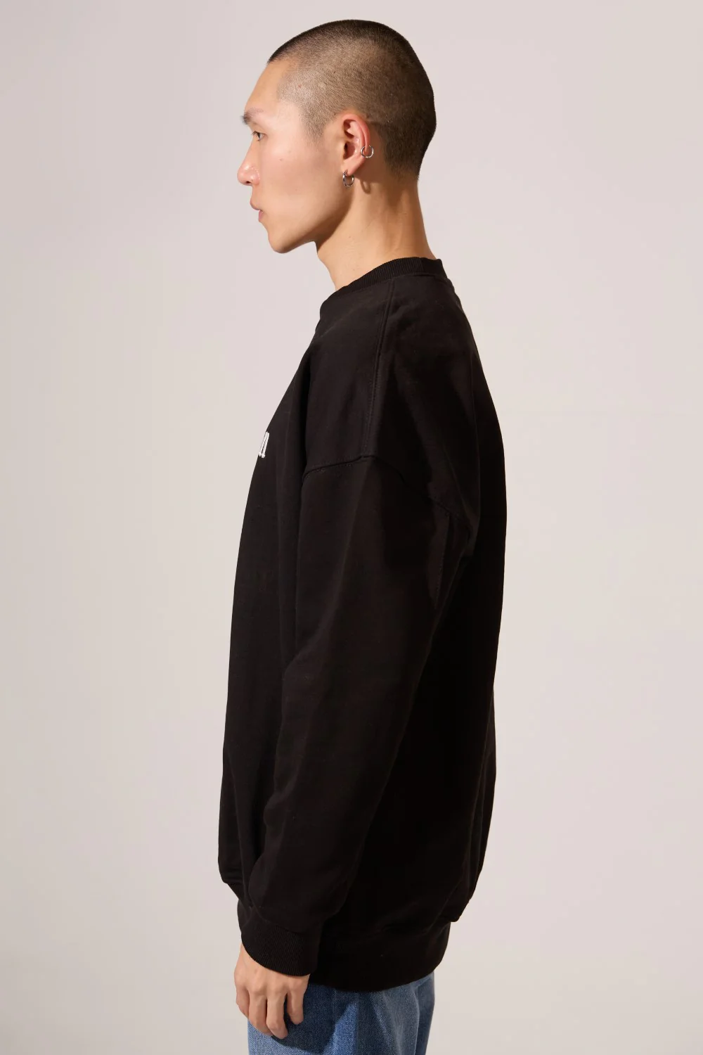 Men's Crew Neck Regular Fit Sweatshirt With A Front Moon Print - Image 3
