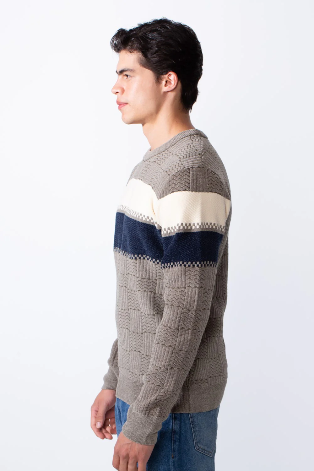 Men's Crew Neck Slim Fit Pullover Sweater With Chest Stripe Details - Image 4