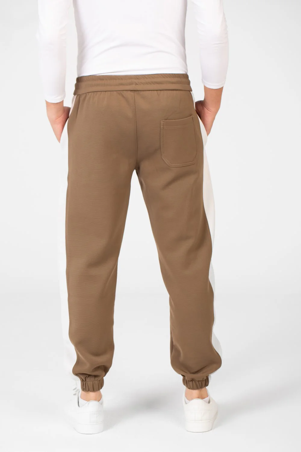 Men's Elastic Waist With Drawstring And Line From The Side Jogger Sweatpants - Image 10