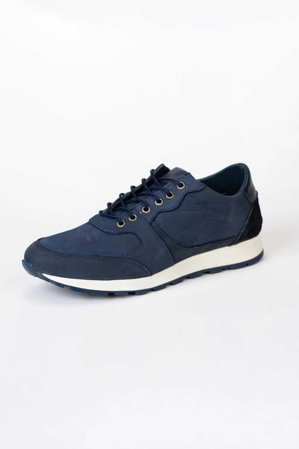 Mens Elegant Shoes Made Of Suede And Leather In A Different Color On The Back - Image 2