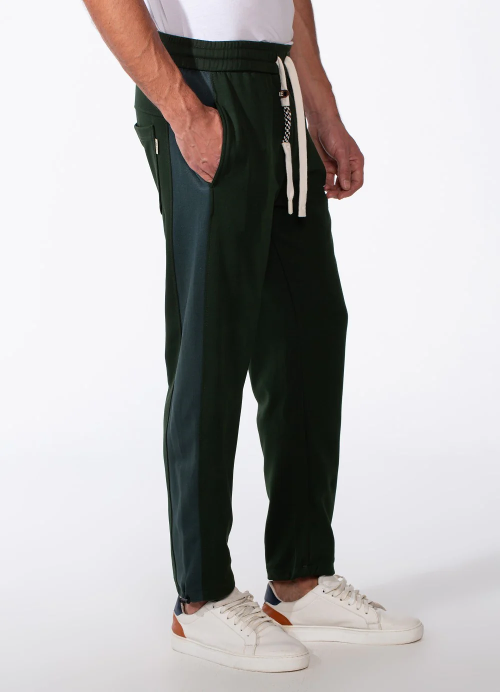 Men's Essential Slim Fit Tomato Sweatpants - Image 11