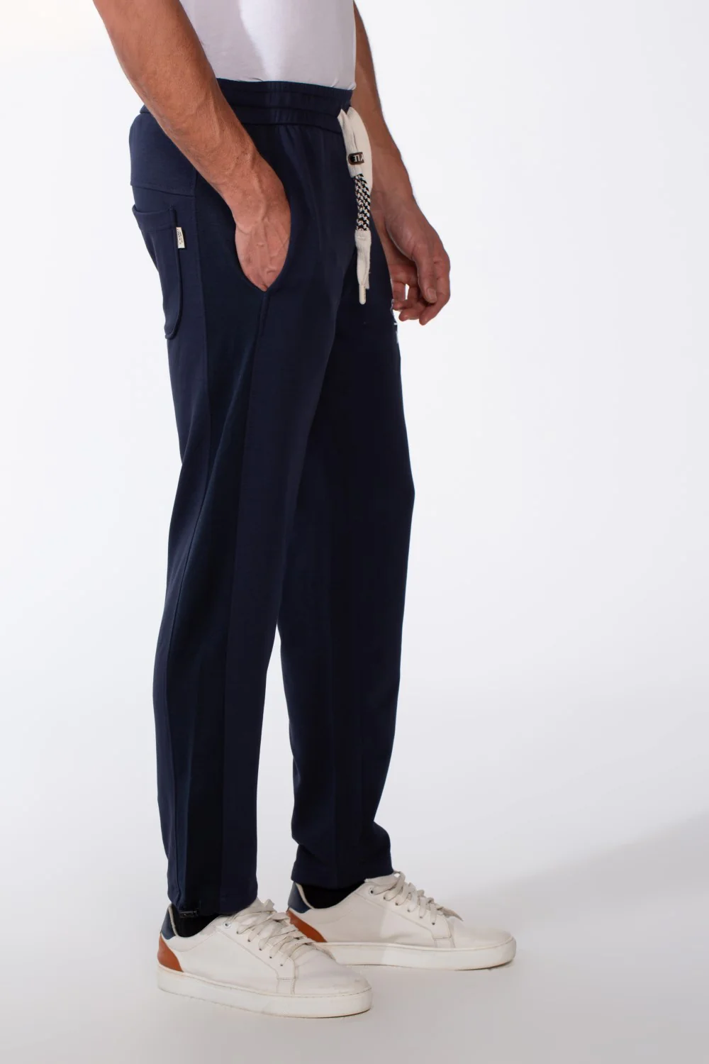 Men's Essential Slim Fit Tomato Sweatpants - Image 16