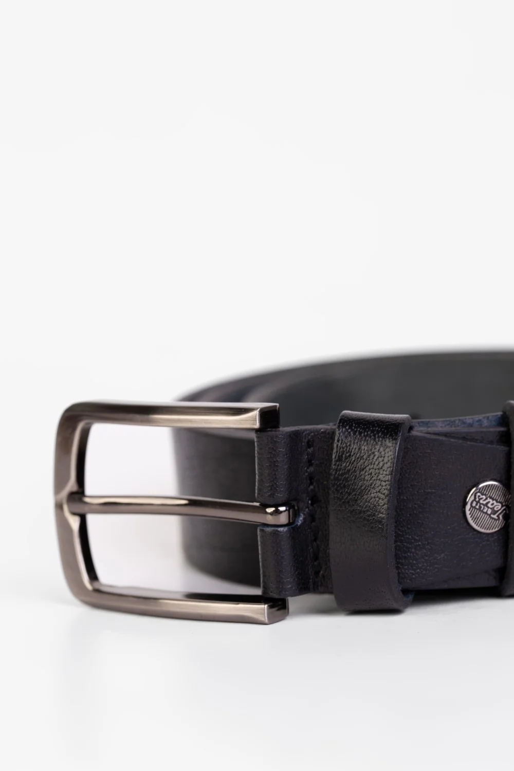 Men's Faux Leather Casual Belt - Image 3