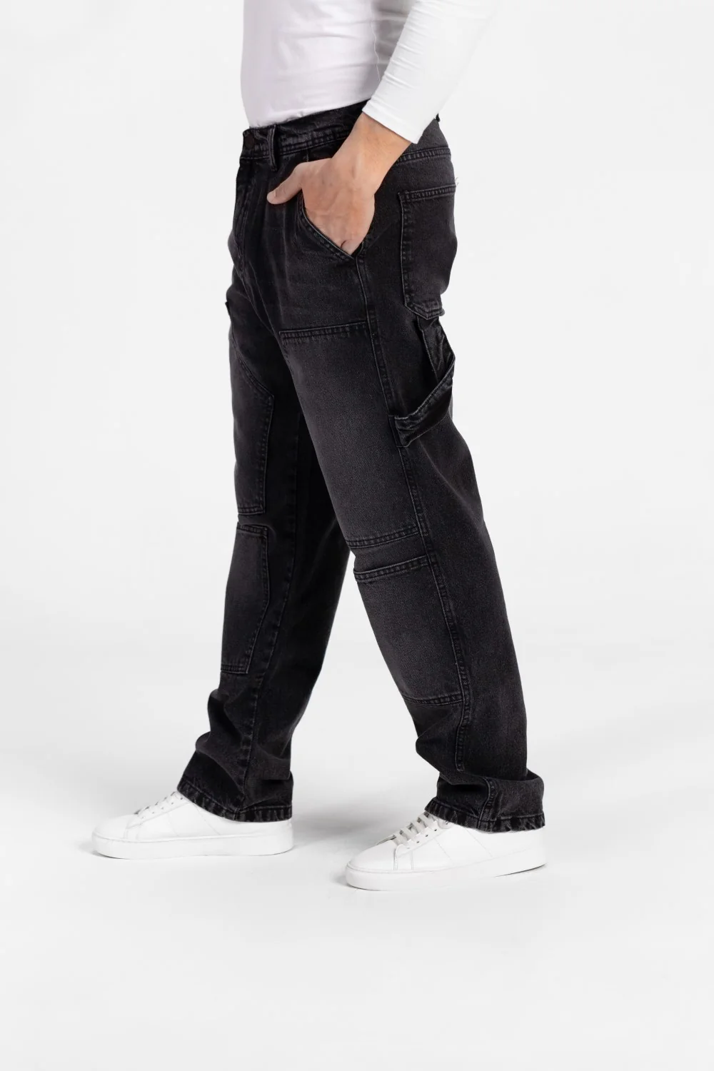 Men's Front And Back Pockets Cargo Jeans Pants In Modern Cut - Image 4
