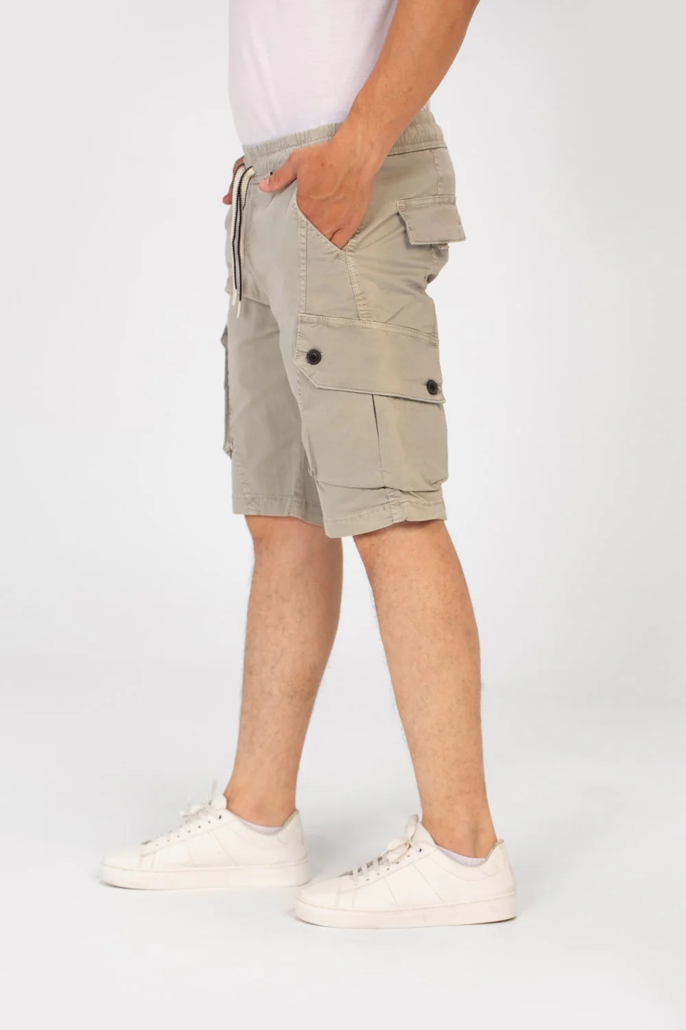Men's Gabardine Short With Elastic Waistband And Pockets In High Quality Design - Image 12