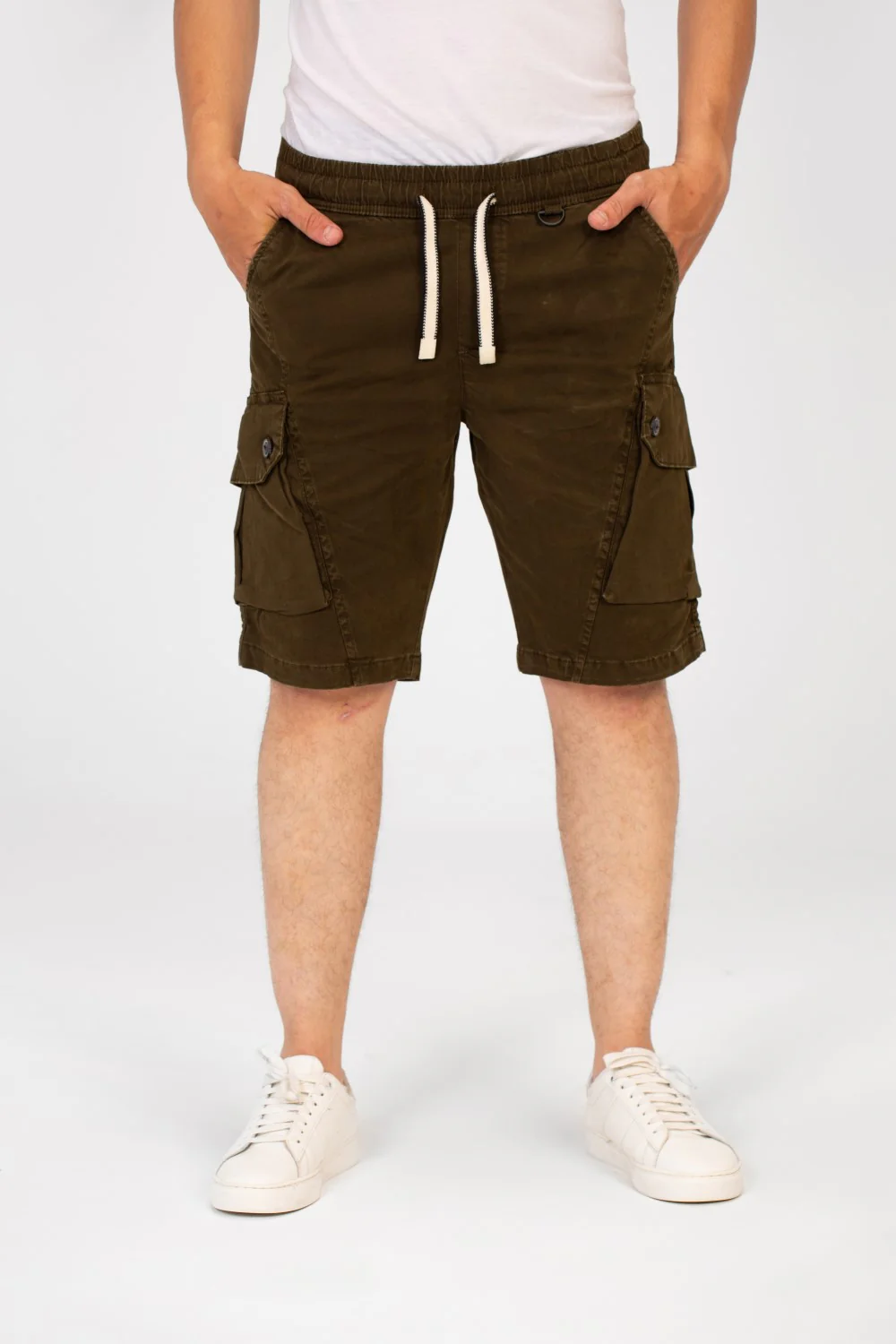 Men's Gabardine Short With Elastic Waistband And Pockets In High Quality Design - Image 13