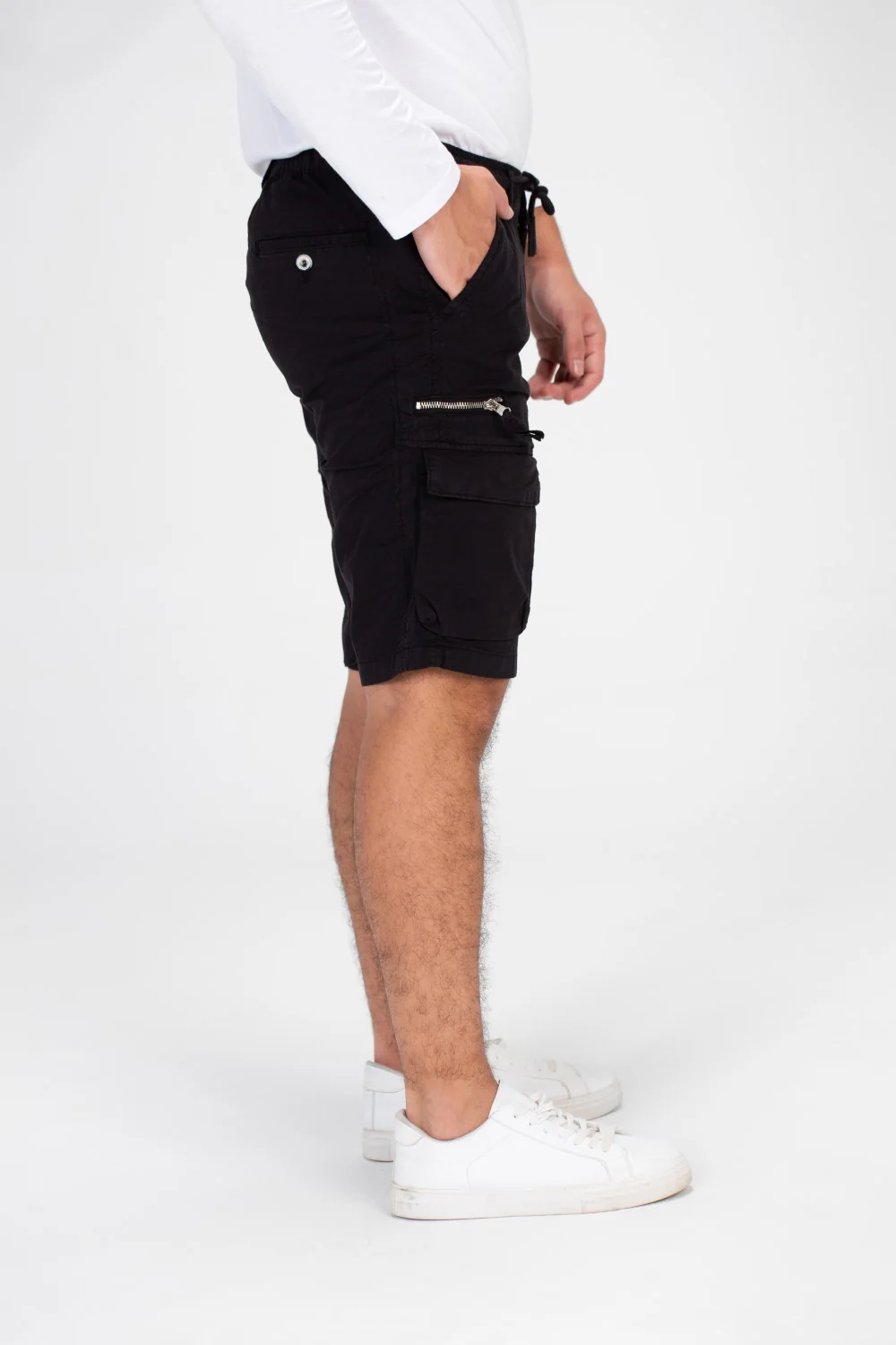 Men's Gabardine Short With Elastic Waistband Side Pockets And A Trendy Cut - Image 3