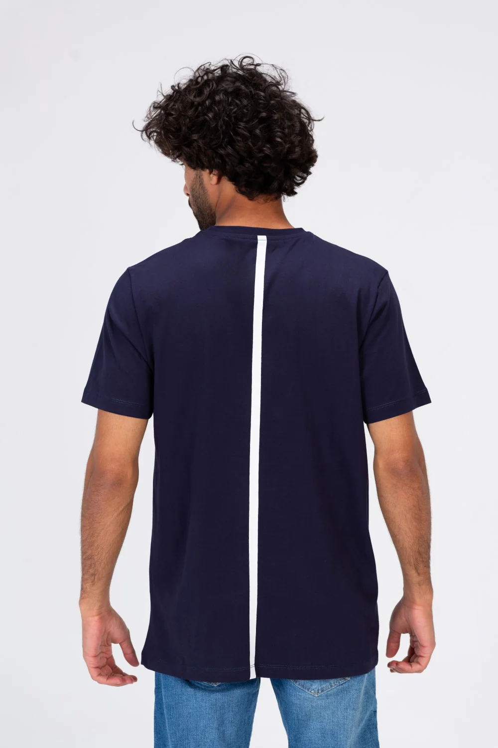 Mens Half Sleeve Printed T-shirt With A Unique Summer Cut - Image 5
