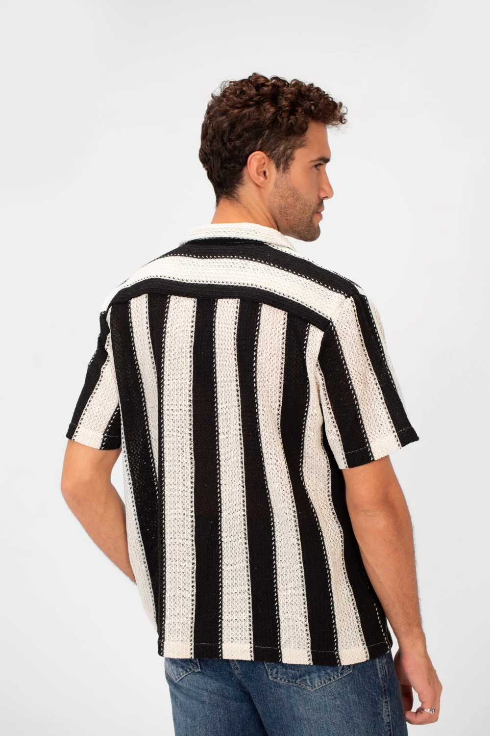 Men's Half Sleeve Striped Slim Fit Mesh Shirt With Collar And Full Buttons - Image 2