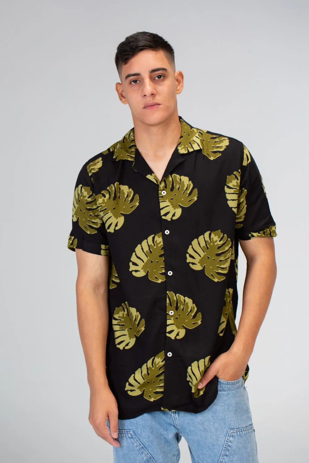 Mens Half Sleeved Slim Fit Shirt In Viscose Cotton - Image 3