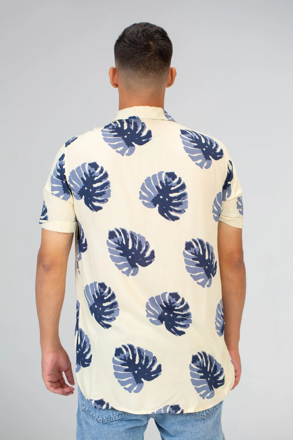 Mens Half Sleeved Slim Fit Shirt In Viscose Cotton - Image 8