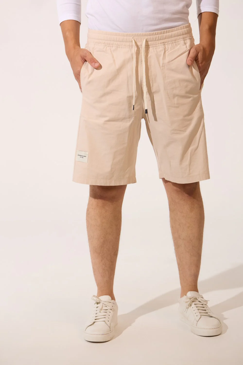 Men's High Quality Basic Linen Short With Drawstring At The Waist And Pockets