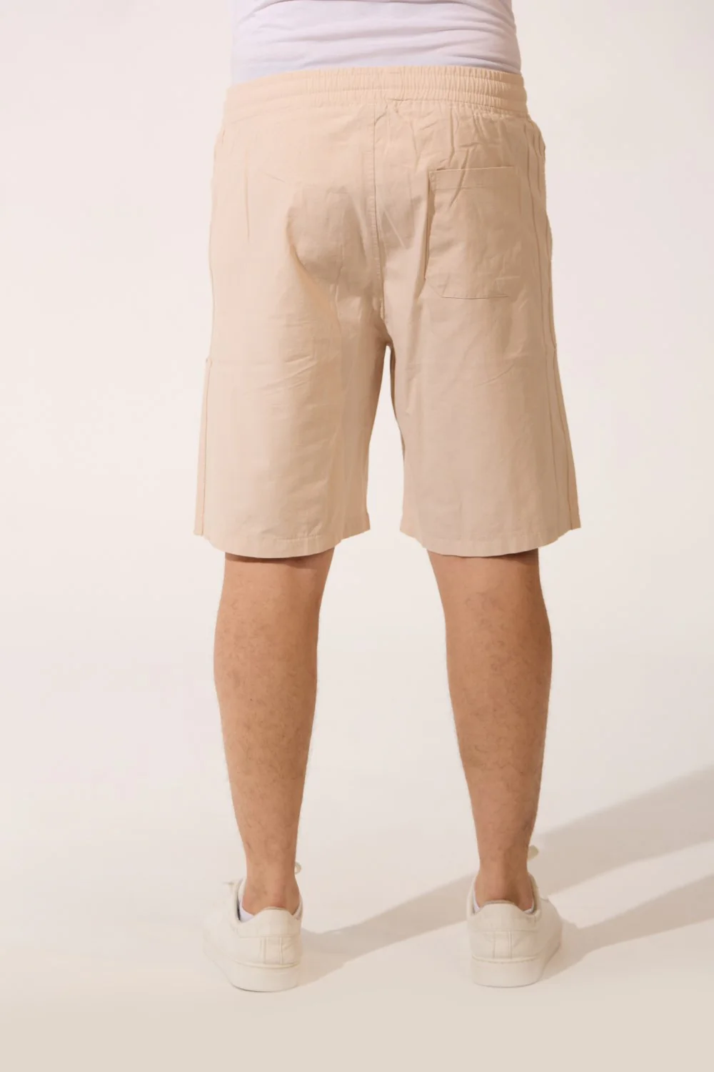 Men's High Quality Basic Linen Short With Drawstring At The Waist And Pockets - Image 2