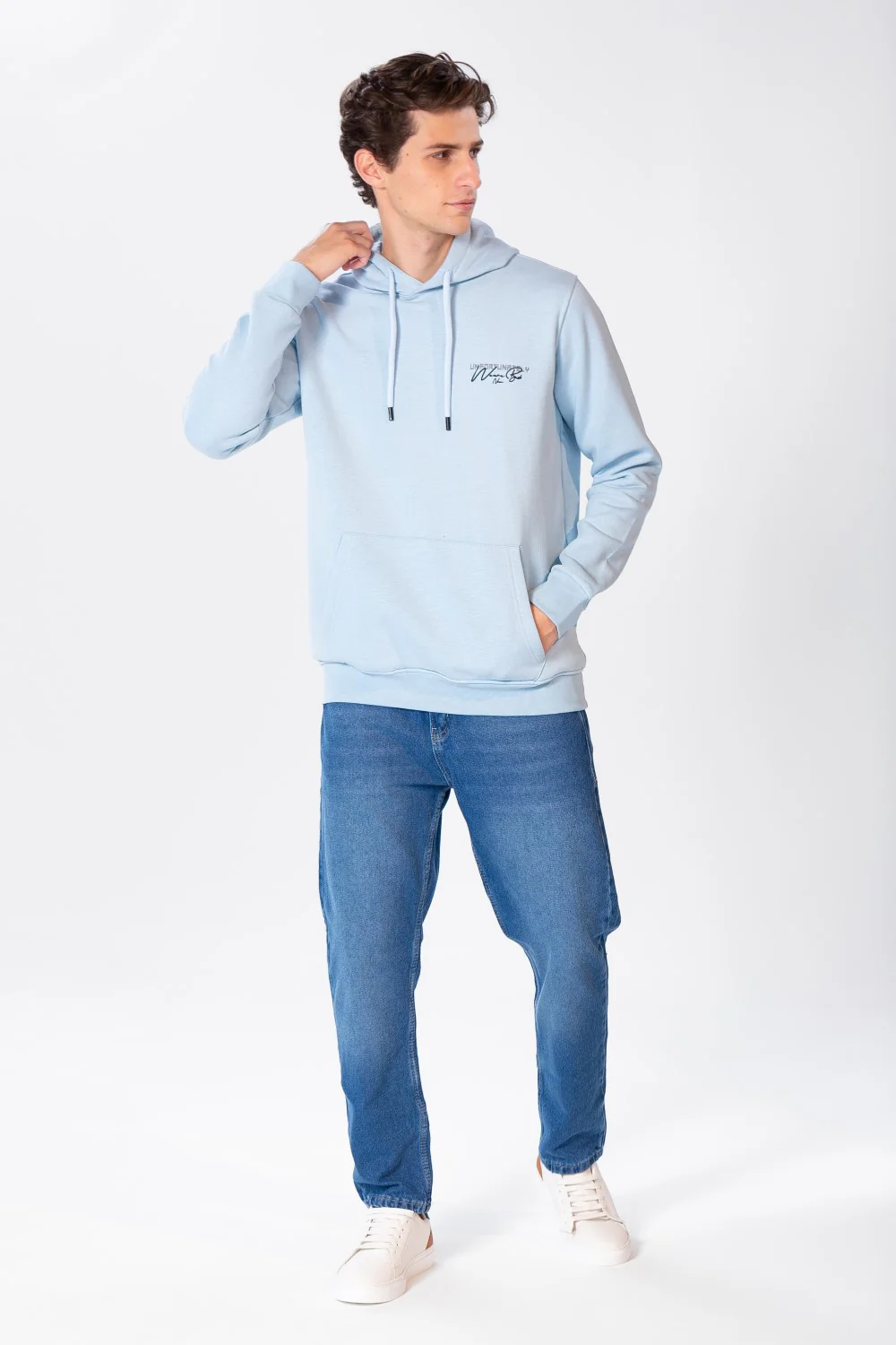 Men's Hoodie Sweatshirt With Kangaroo Pocket And Comfortable Fit - Image 3