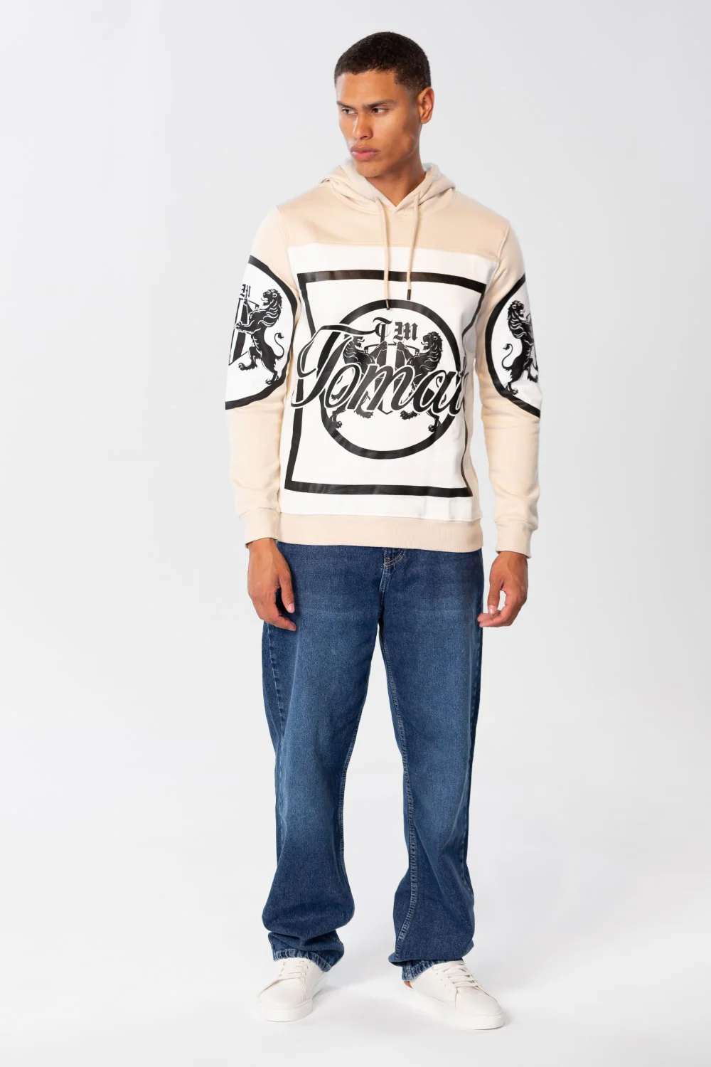 Men's Hoodie With Front And Shoulder Print And Long Sleeves - Image 4