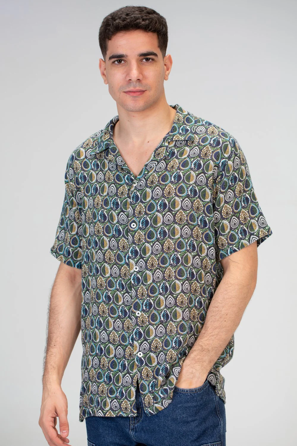 Mens jakar Half Sleeve Shirt With Full Print And Practical Material - Image 3