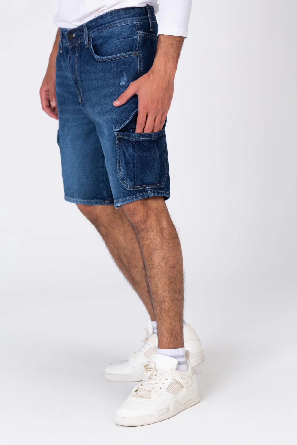 Mens Jeans Short With Comfortable Fit And Side Pockets - Image 3