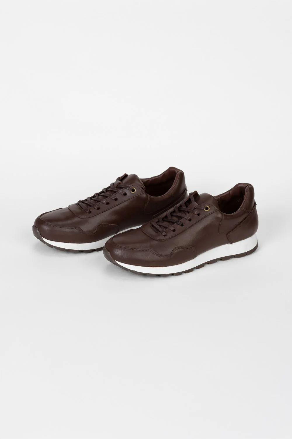Men's Leather Shoes With An Elegant And Modern Design - Image 5