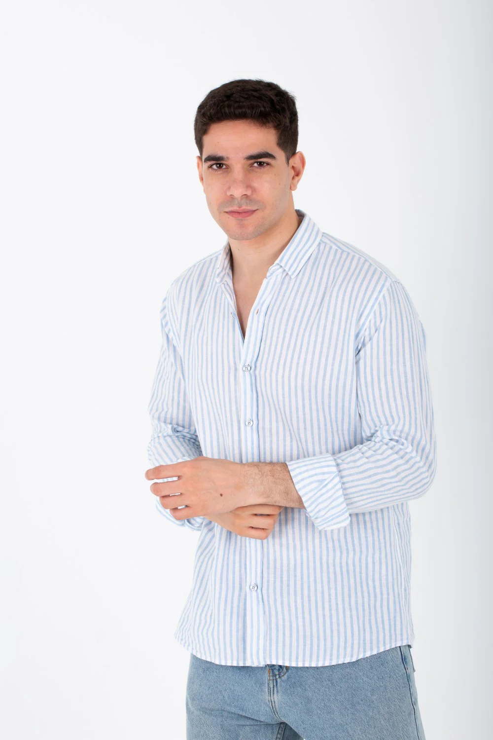 Mens Long Sleeved Slimfit Shirt With Comfortable Linen Material - Image 9