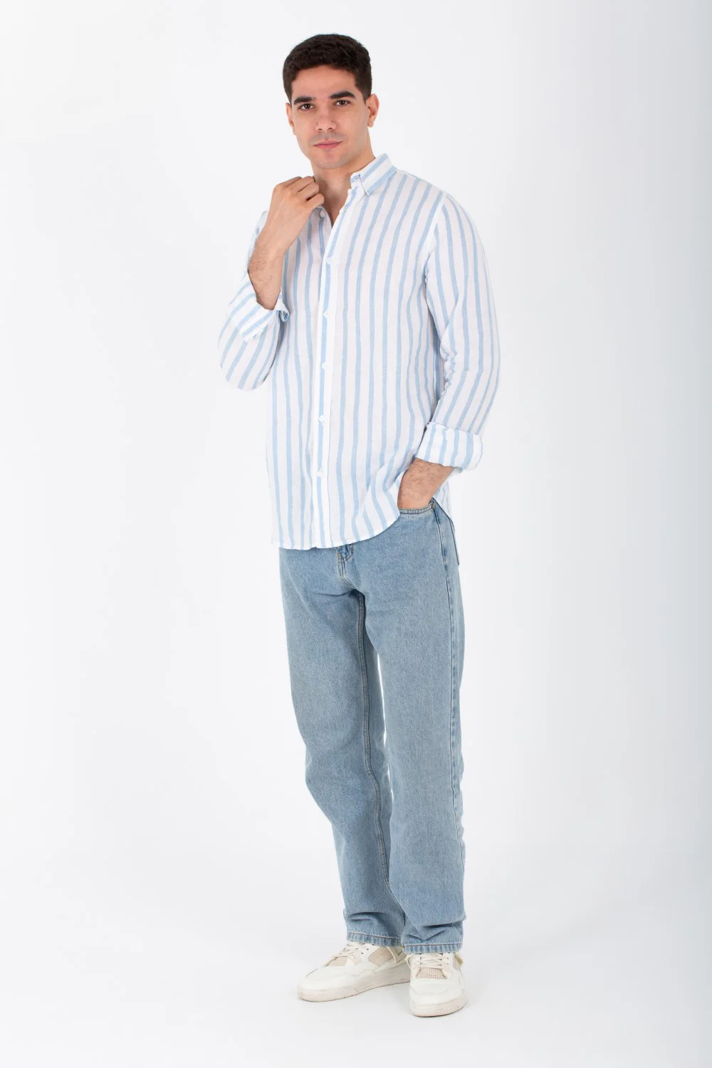 Mens Long Sleeved Striped Shirt In Comfortable Linen Material - Image 3