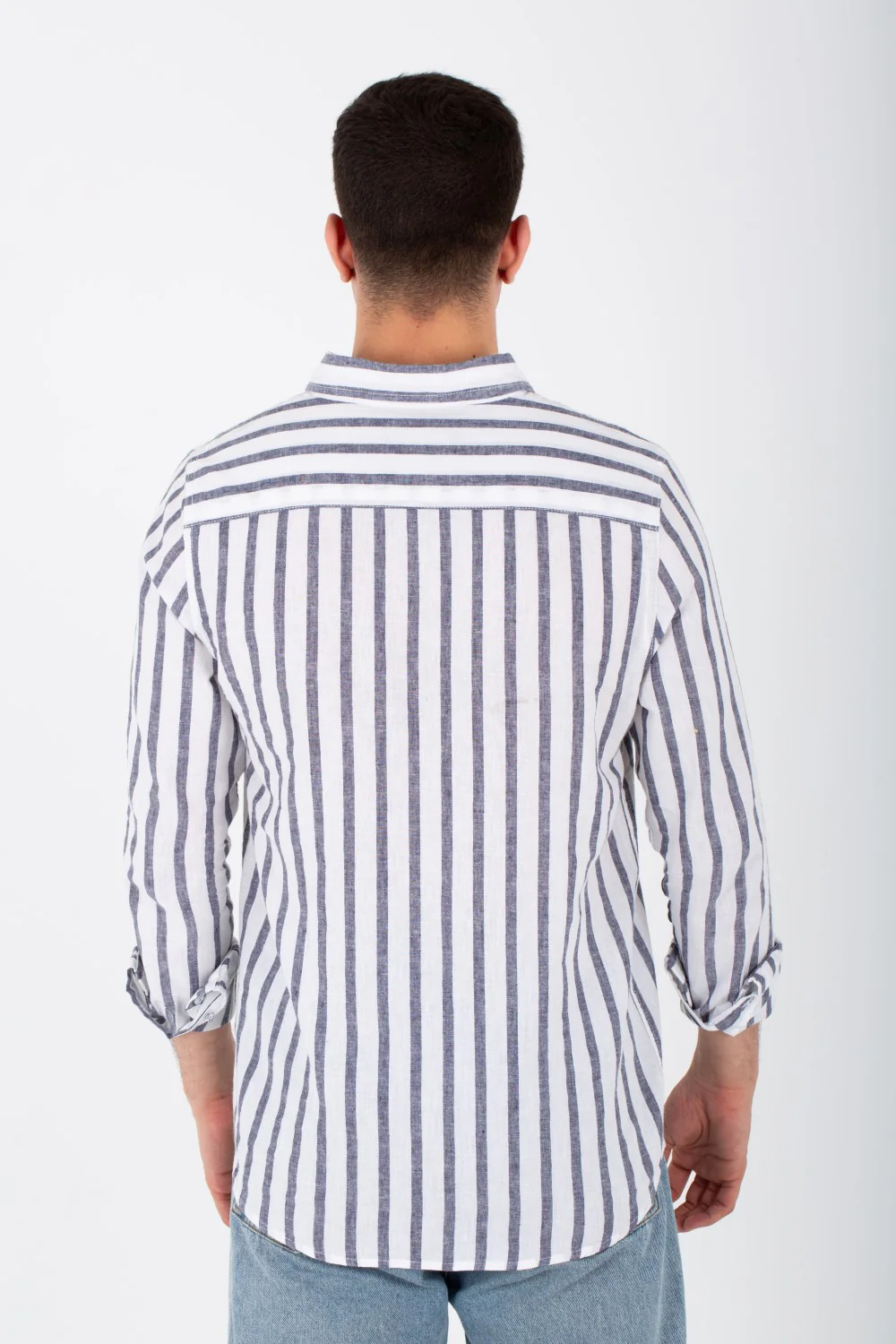 Mens Long Sleeved Striped Shirt In Comfortable Linen Material - Image 5