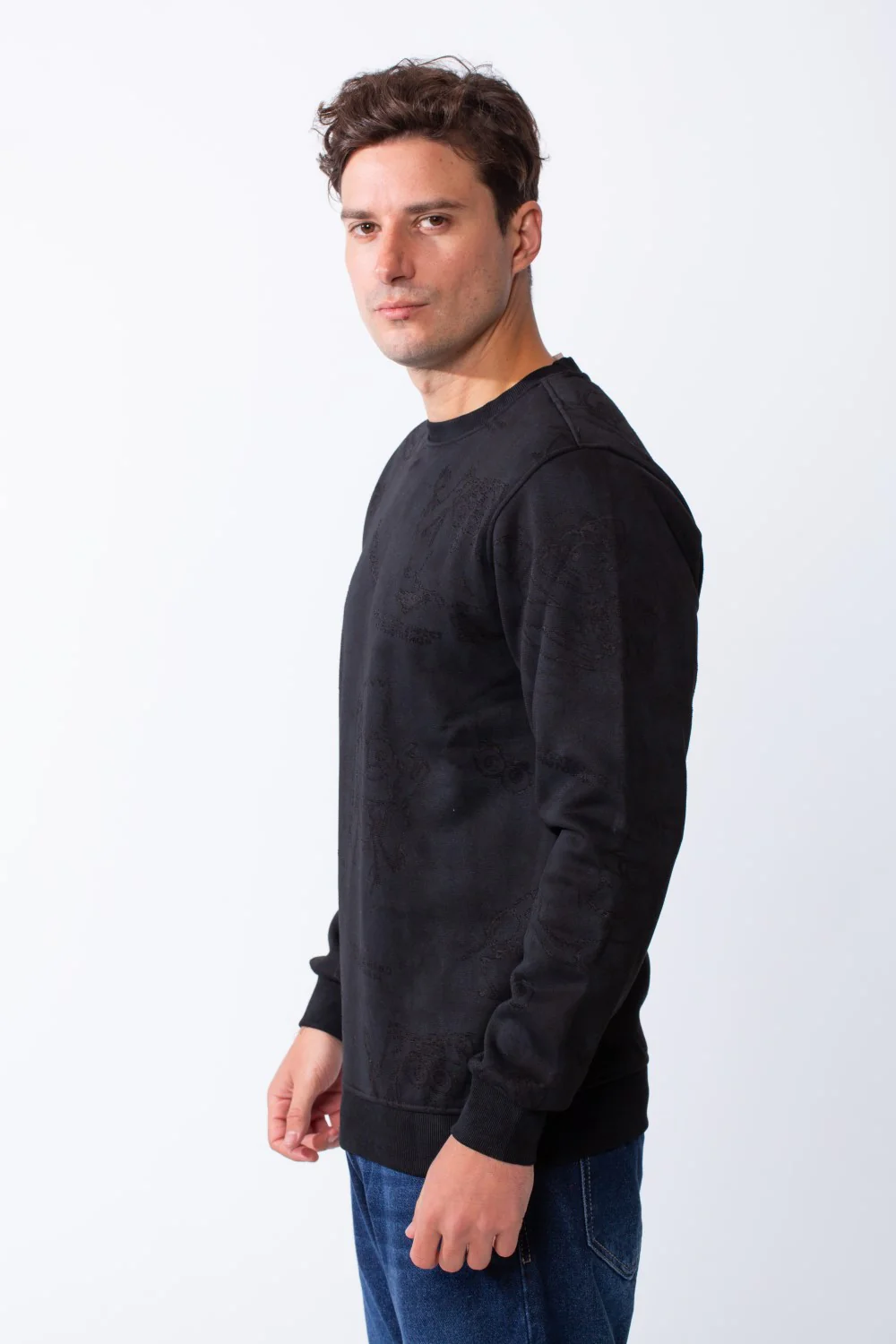 Men's Long Sleeves Crew Neck With Casual Playful Pattern Perfect For Layering Comfy Slim Fit Sweatshirt - Image 4