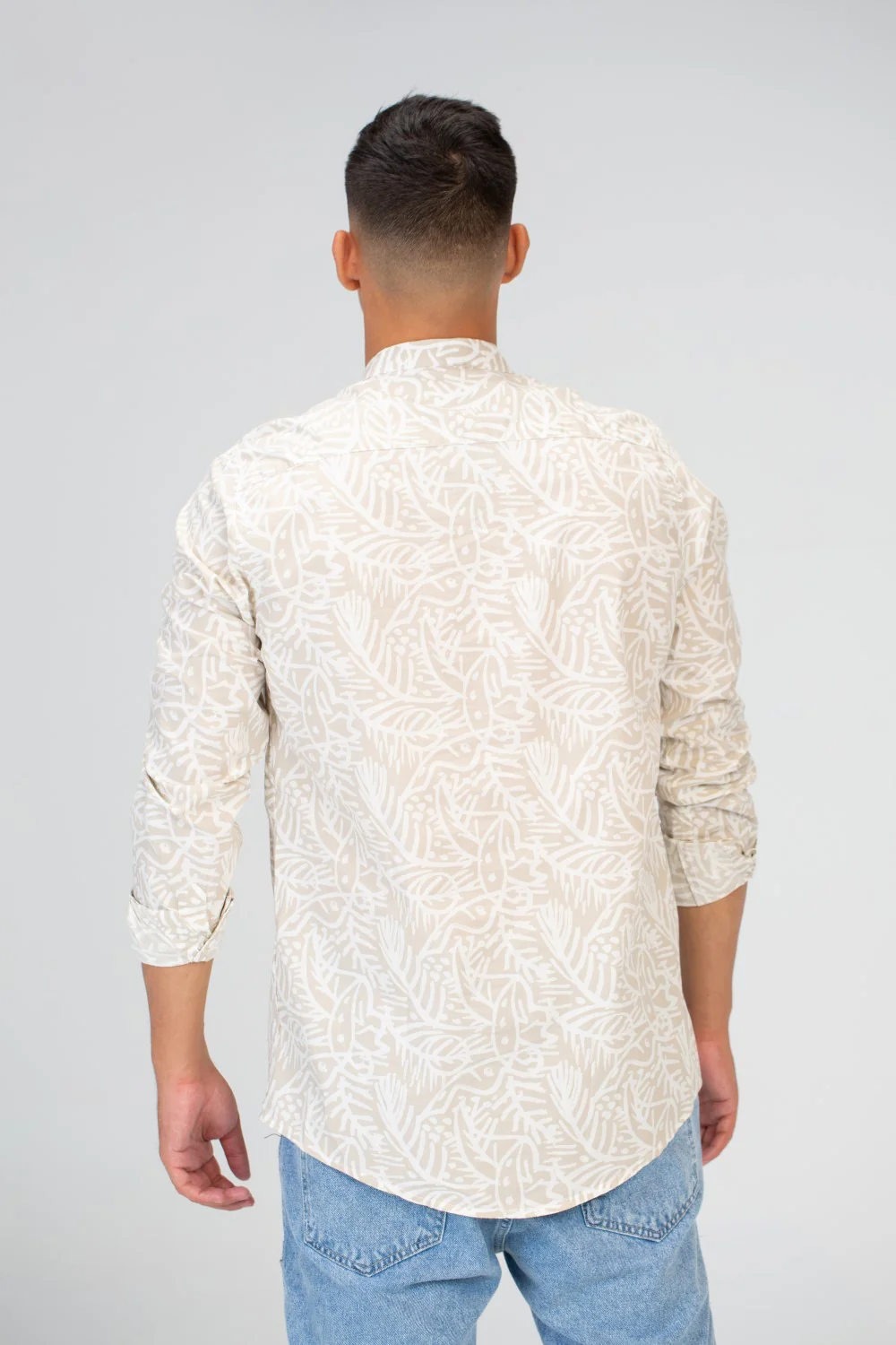 Mens Long Sleeves Shirt With Collar And Poplin Material - Image 2
