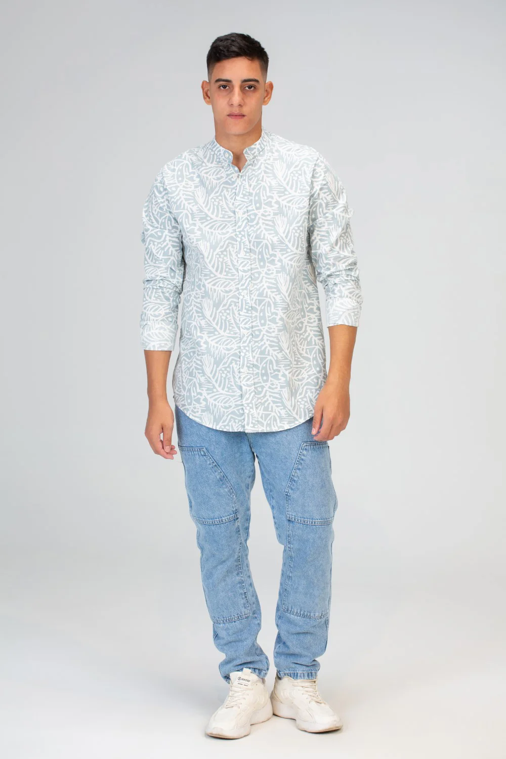 Mens Long Sleeves Shirt With Collar And Poplin Material - Image 4