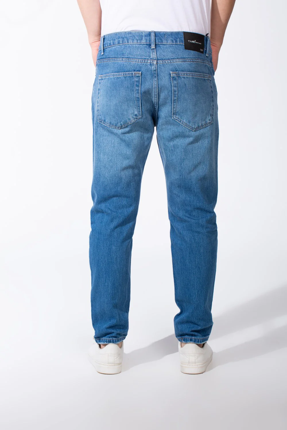 Men's Medium Wash Denim Jeans Five Pockets Practical Boyfriend Pants - Image 2