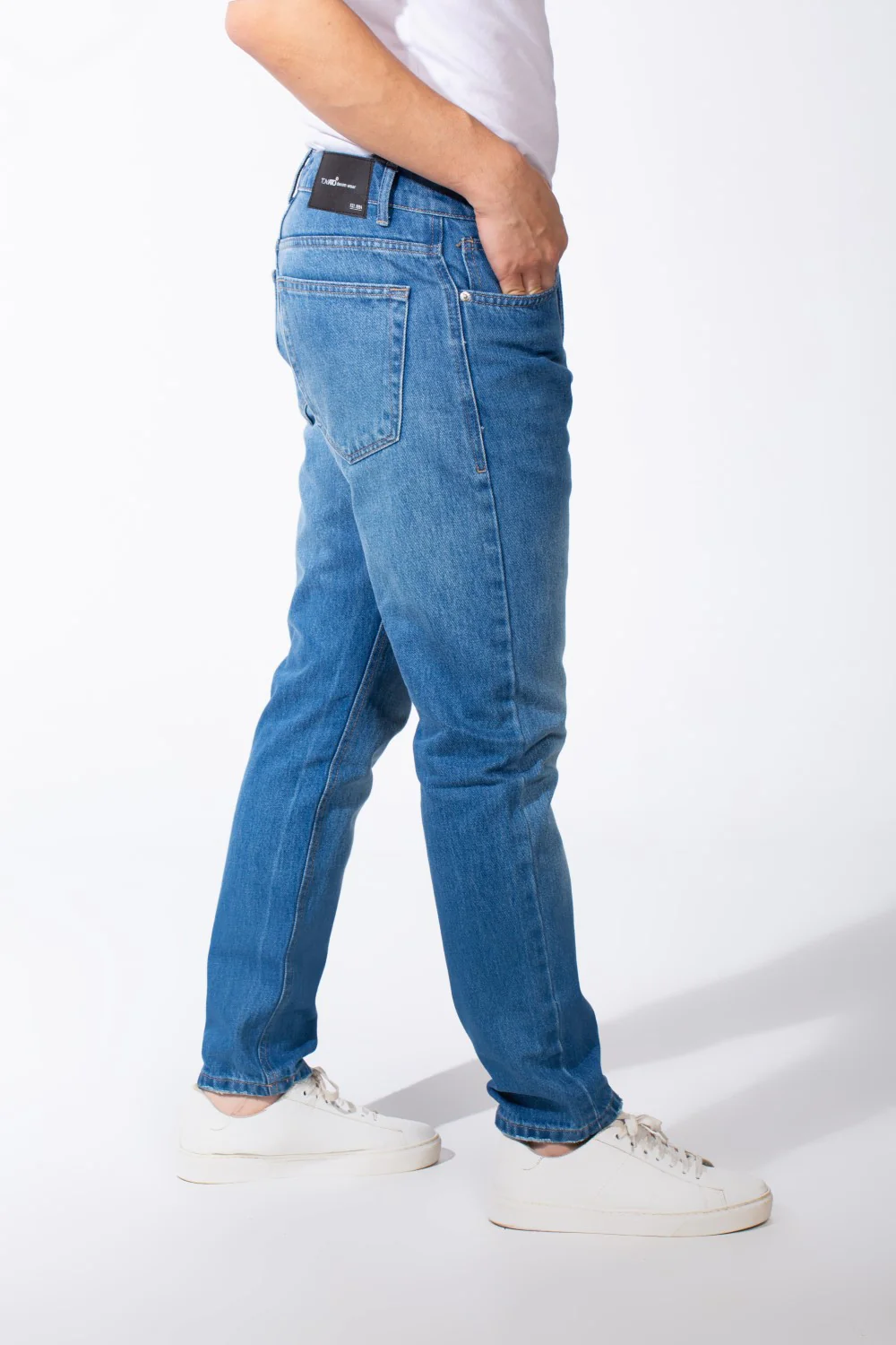 Men's Medium Wash Denim Jeans Five Pockets Practical Boyfriend Pants - Image 4