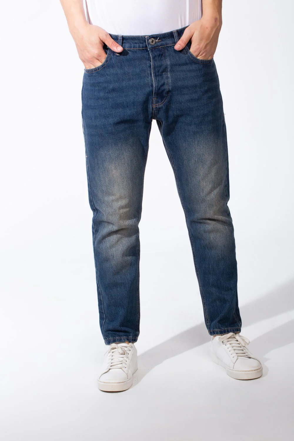 Men's Medium Wash Denim Jeans Five Pockets Practical Boyfriend Pants - Image 5