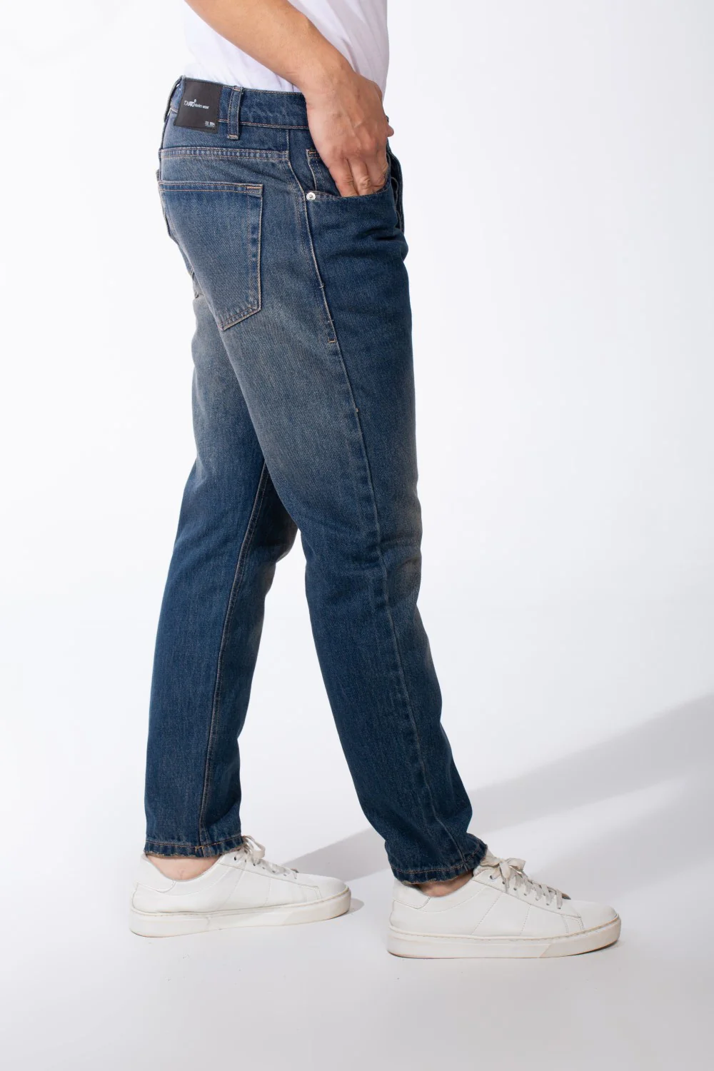 Men's Medium Wash Denim Jeans Five Pockets Practical Boyfriend Pants - Image 8
