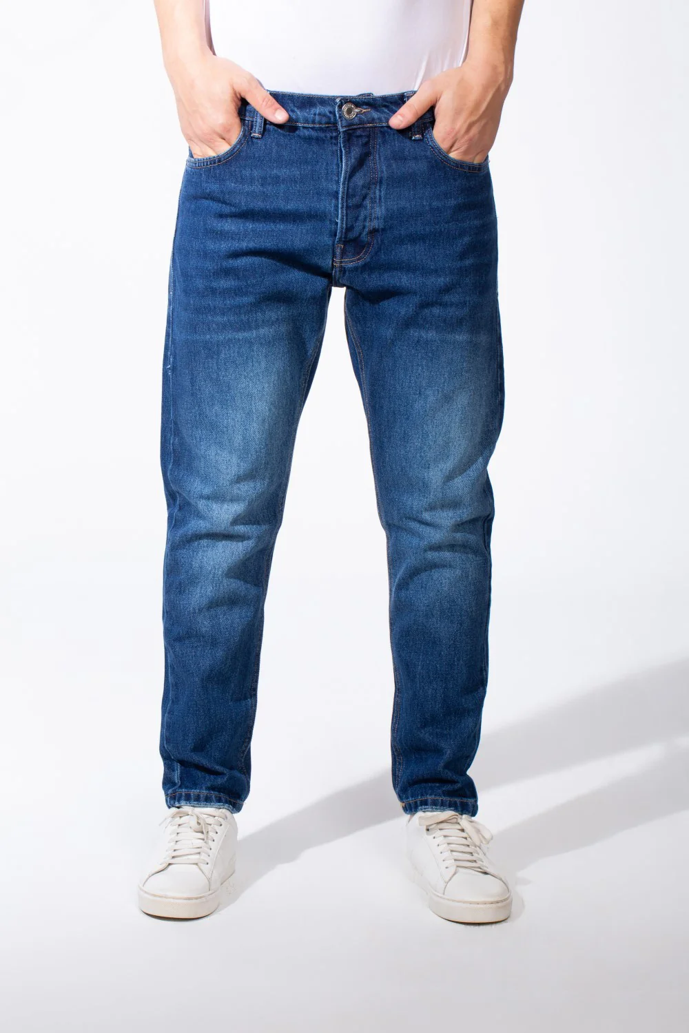 Men's Medium Wash Denim Jeans Five Pockets Practical Boyfriend Pants - Image 9
