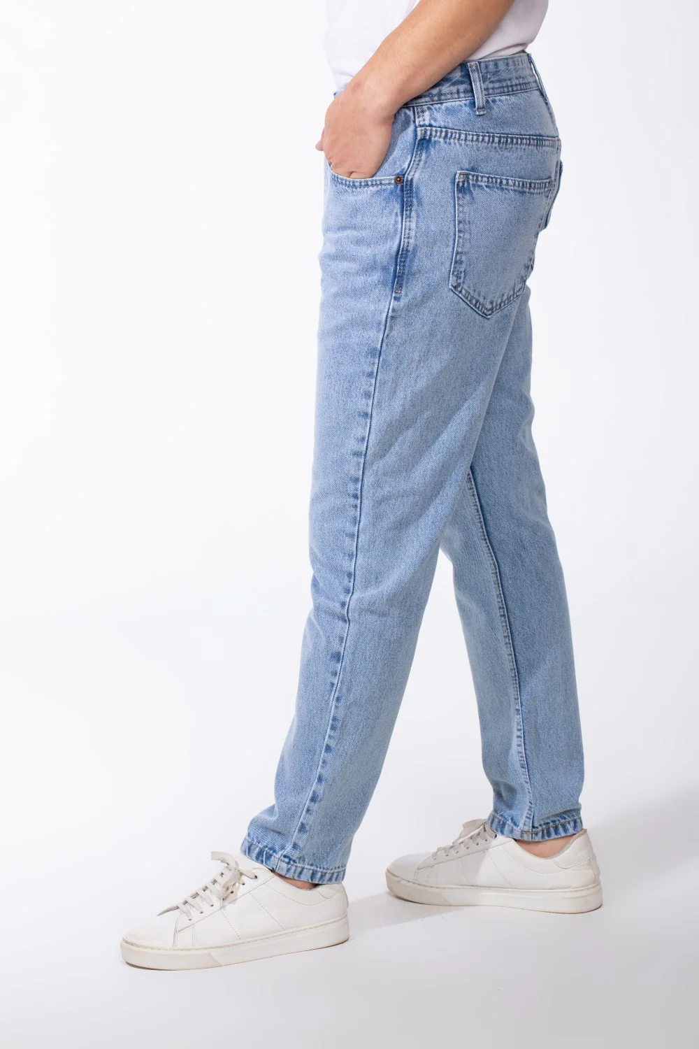 Men's Mid-Wash Tapered Jeans Tailored Look Five Pocket Design Boyfriend Versatile Denims Pants - Image 14