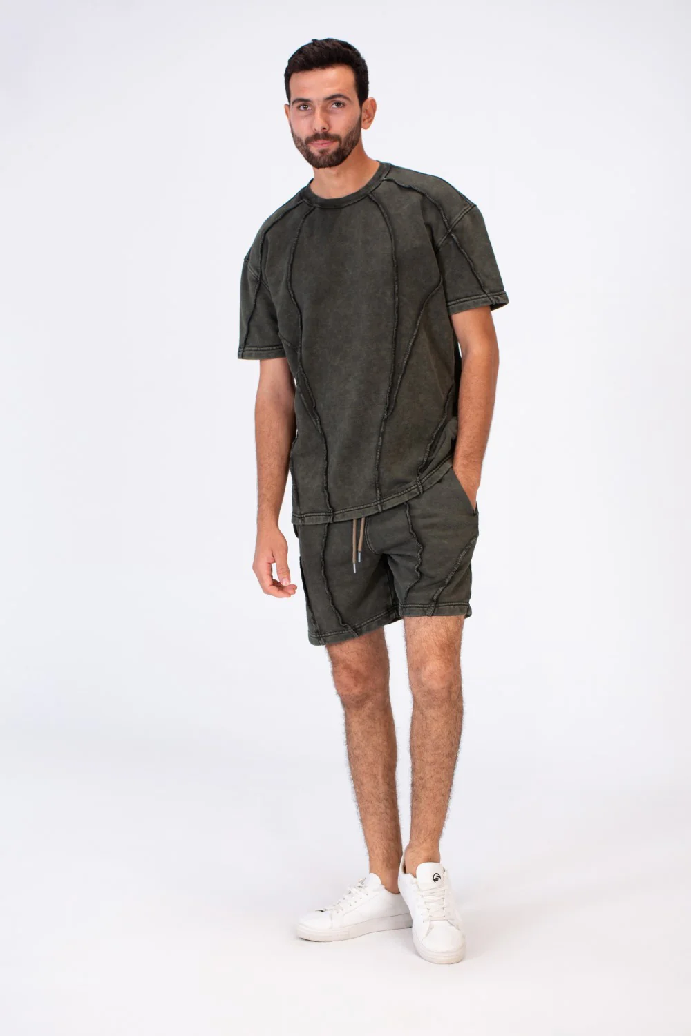 Mens Milton Oversize T-shirt With A Modern Fit And Comfortable Material - Image 9
