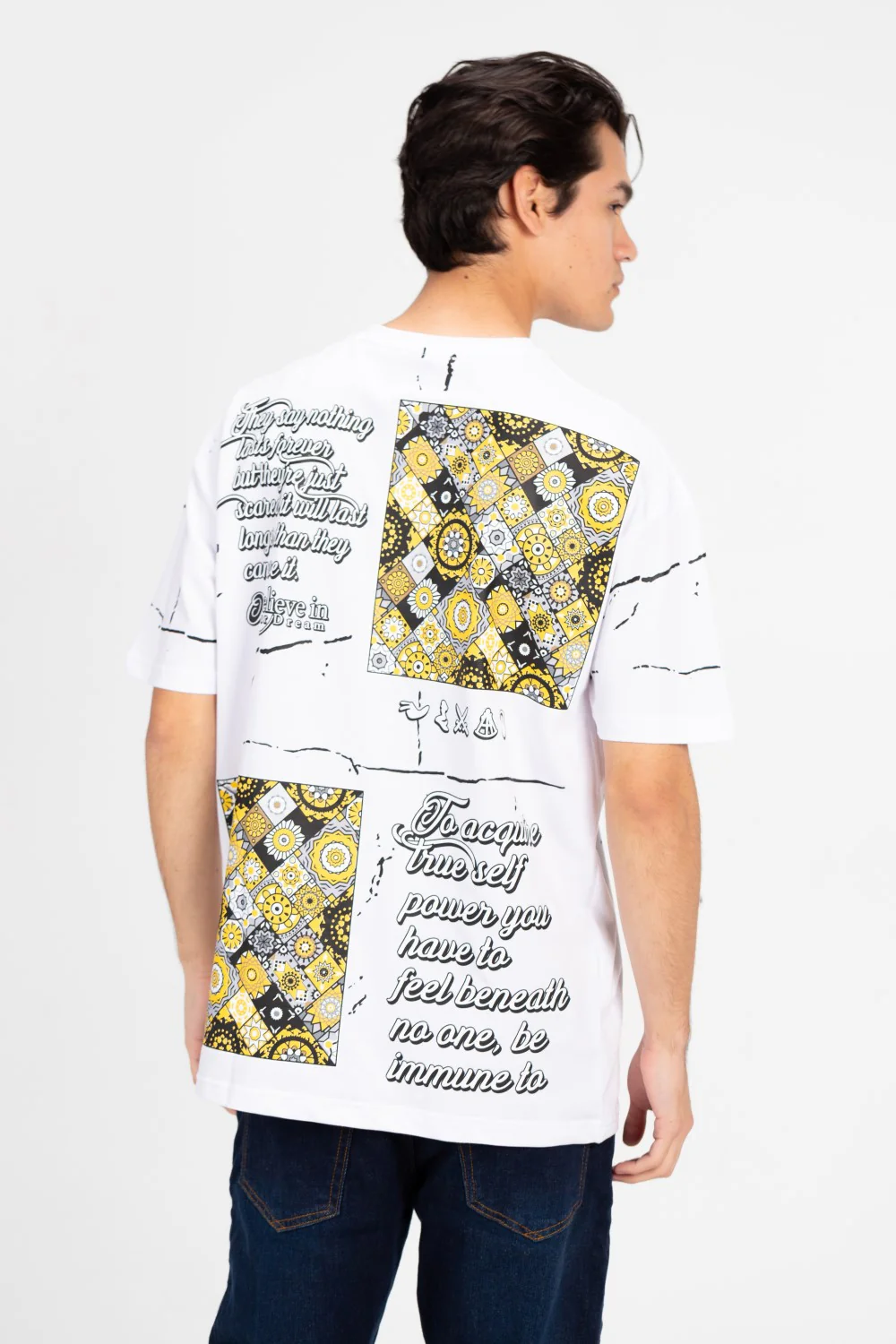 Men's Milton Oversized Printed T-Shirt - Image 10