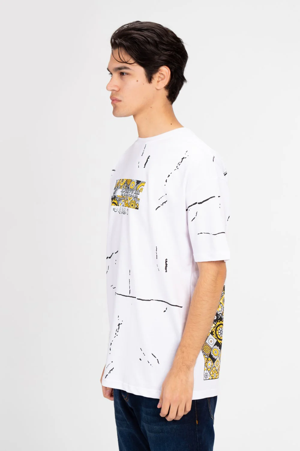 Men's Milton Oversized Printed T-Shirt - Image 11