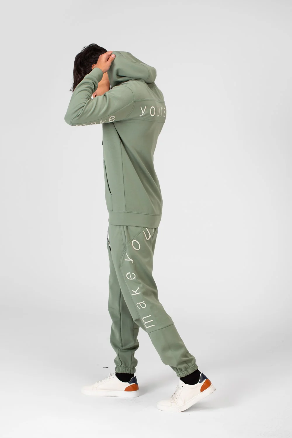 Men's Milton Training Suit Zippered - Image 15